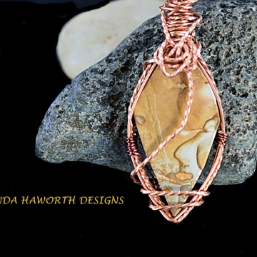 Diamond shape landscape jasper