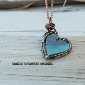 aqua_and_taupe_heart_pendant_2.jpg