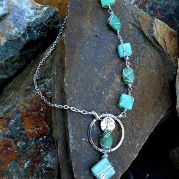 green_quartz_and_bc_jade_necklace_2.jpg