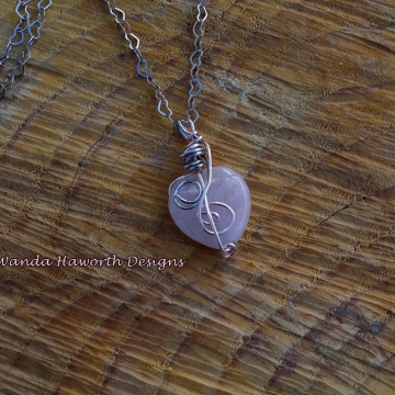 rose_quartz_hearts_2.jpg