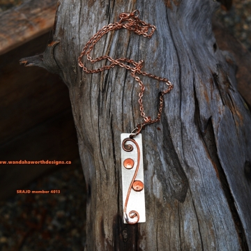 silver_and_copper_pendant_1.jpg